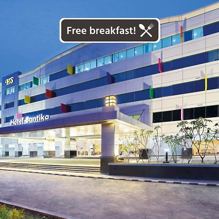 Hotel Santika Kelapa Gading Джакарта Экстерьер фото