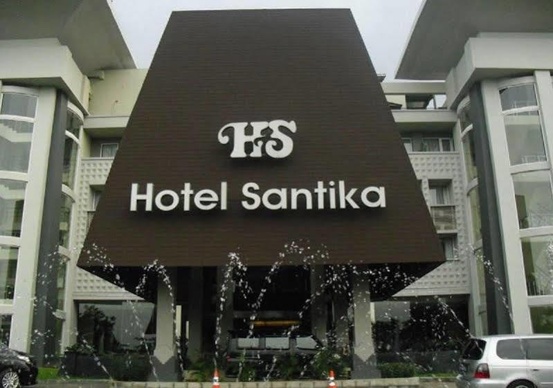 Hotel Santika Kelapa Gading Джакарта Экстерьер фото